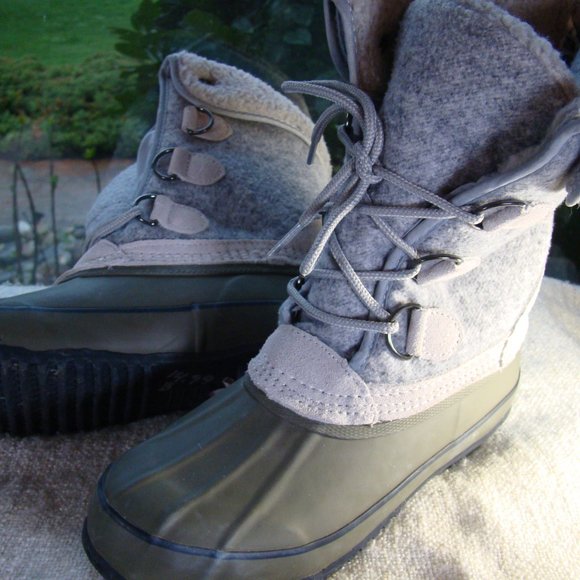 American Eagle green and grey steel shank snow duck boots, size 5 - Picture 2 of 7